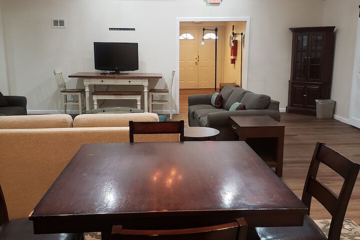 Room 48 of 83