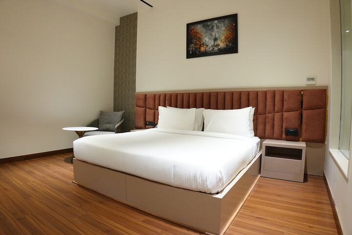 Room 21 of 56