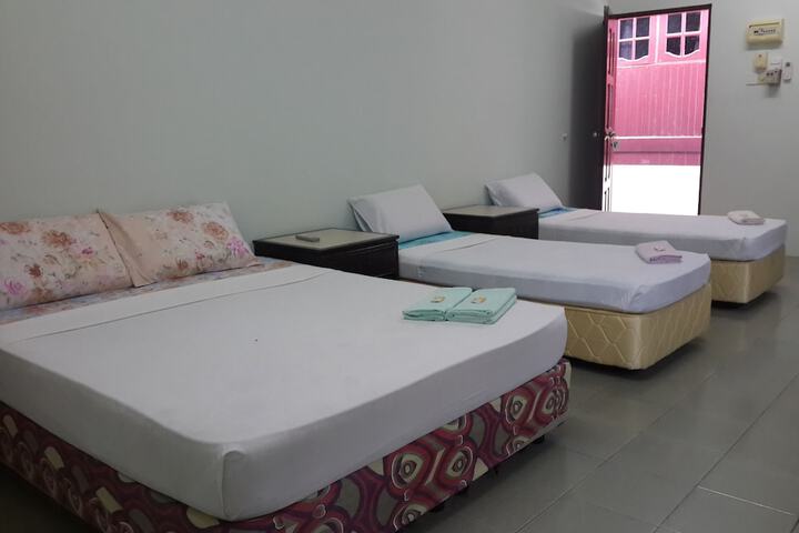 Room 6 of 21