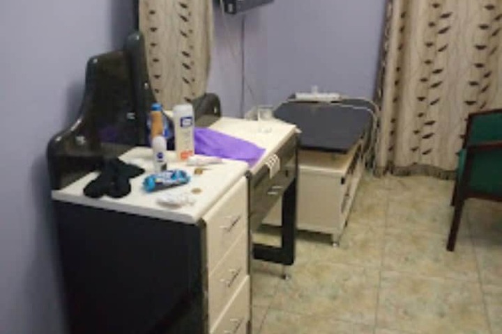Room 12 of 44