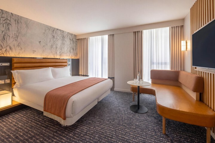 Room 40 of 126