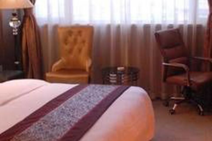 Room 10 of 49