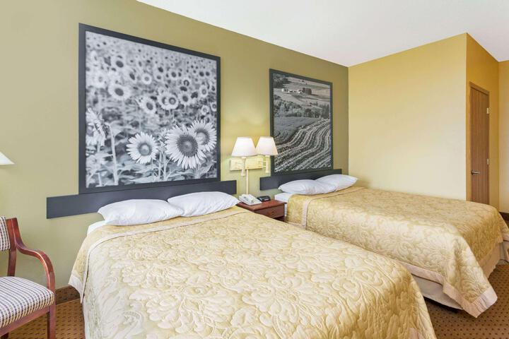 Standard Double Room (6 of 6)