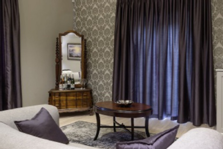 Room 202 of 432