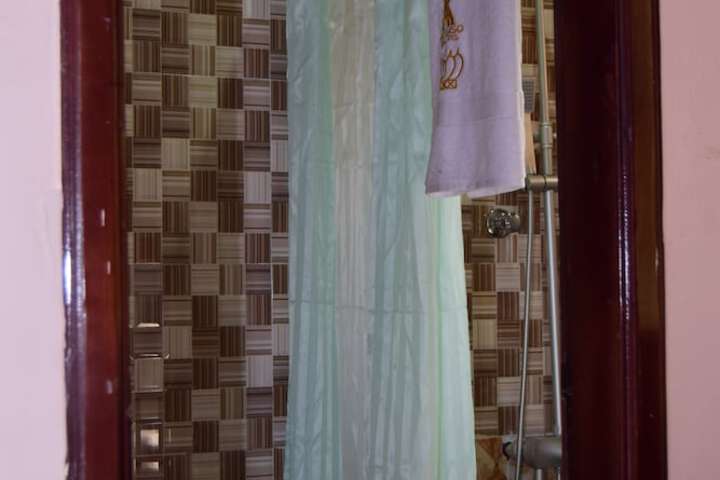 Room 12 of 20