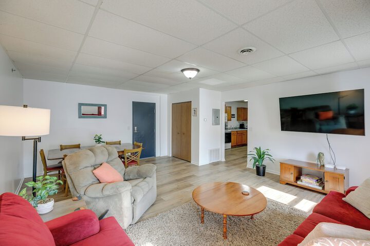 Bright Yankton Apartment Near Meridian Bridge