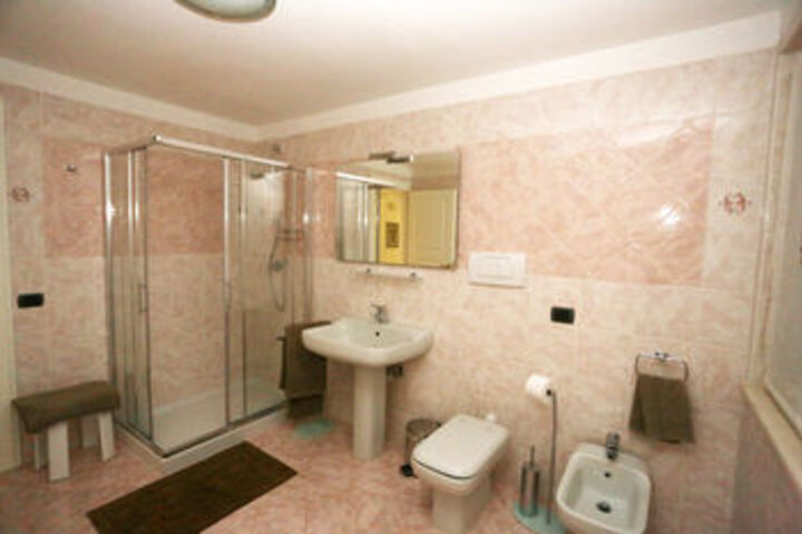 Room 3 of 14