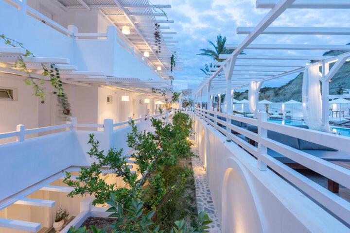 Hotel 7 of 23