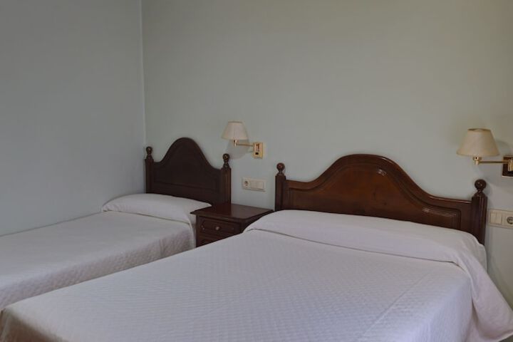 Room 14 of 22