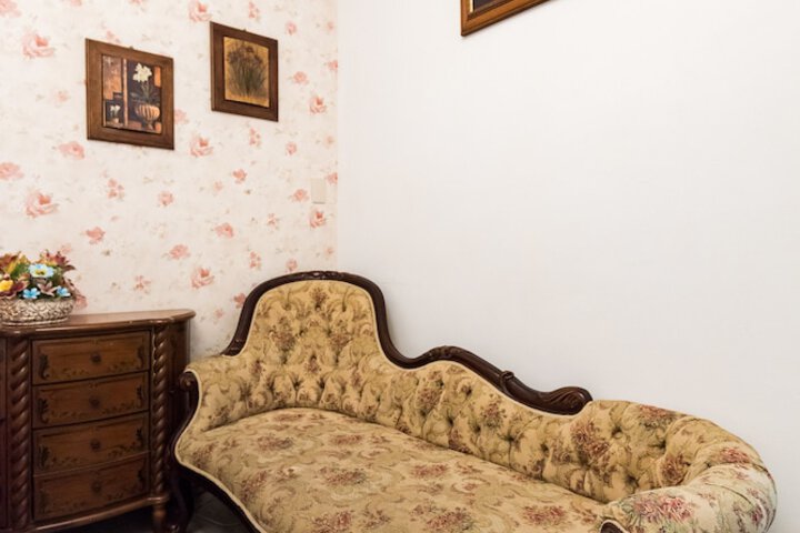 Room 17 of 51