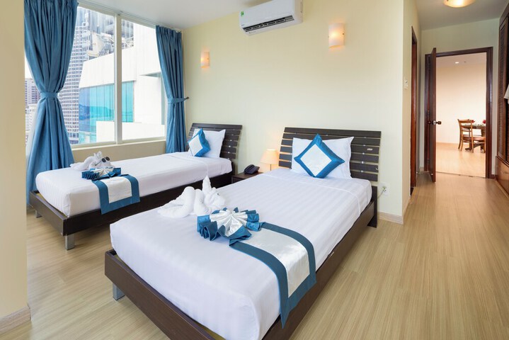 Room 20 of 77