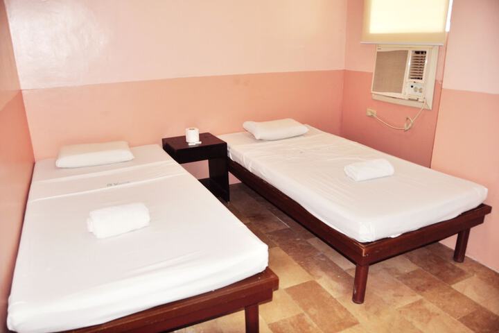 Room 7 of 31