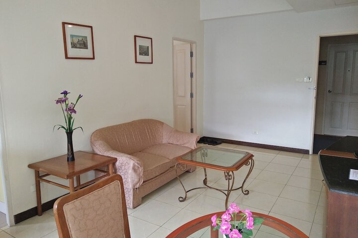 Room 30 of 87