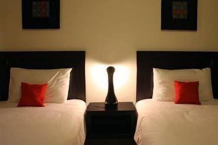 Room 14 of 48