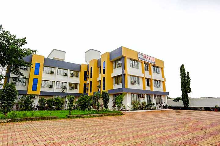 SPOT ON 79966 Hotel Mayur Residency