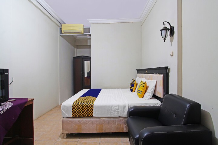 Room 13 of 26