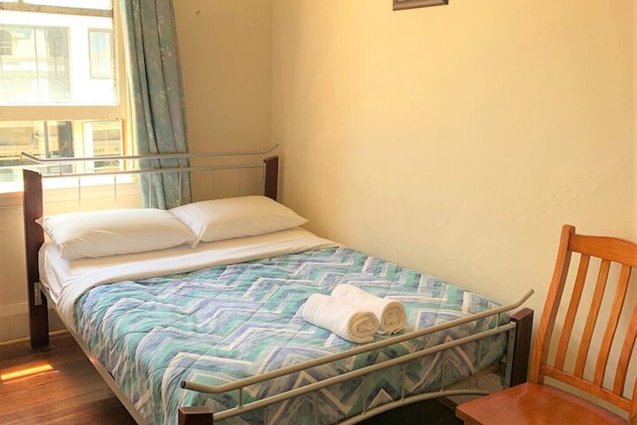 Room 11 of 26