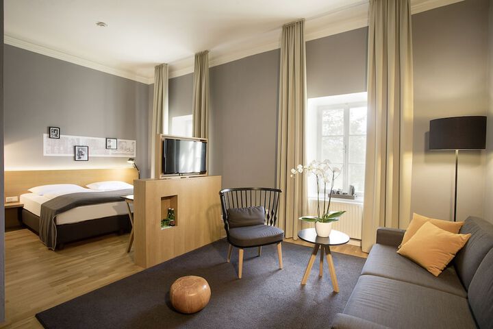 Room 22 of 59