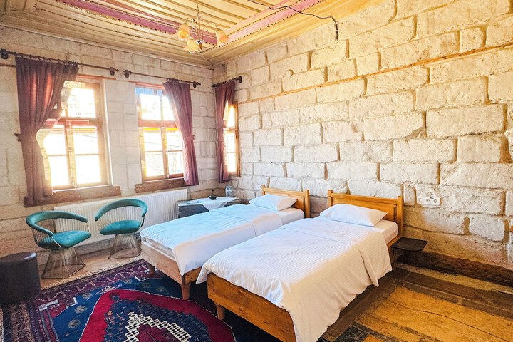 Room 48 of 113