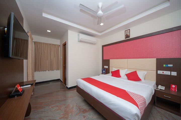 Room 17 of 24