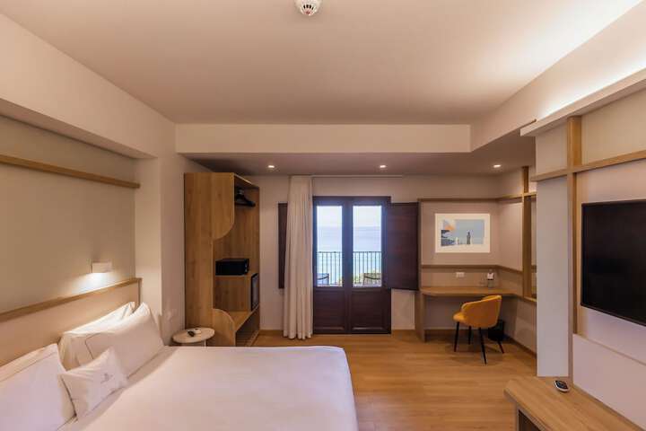 Room 14 of 35