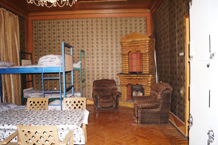 Room 9 of 26