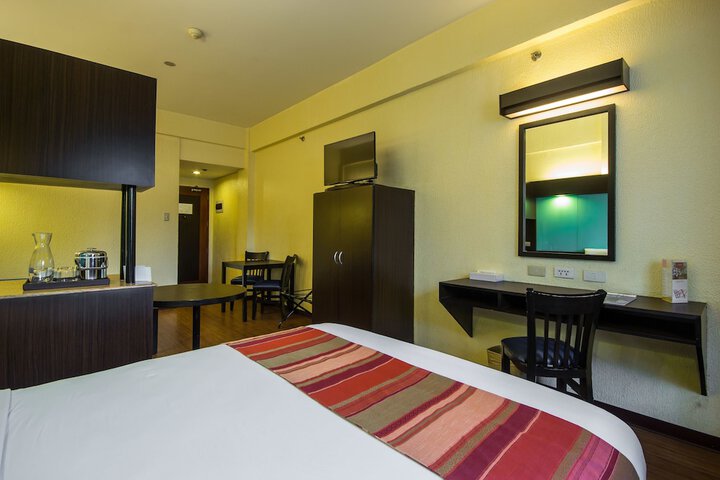 Room 16 of 53