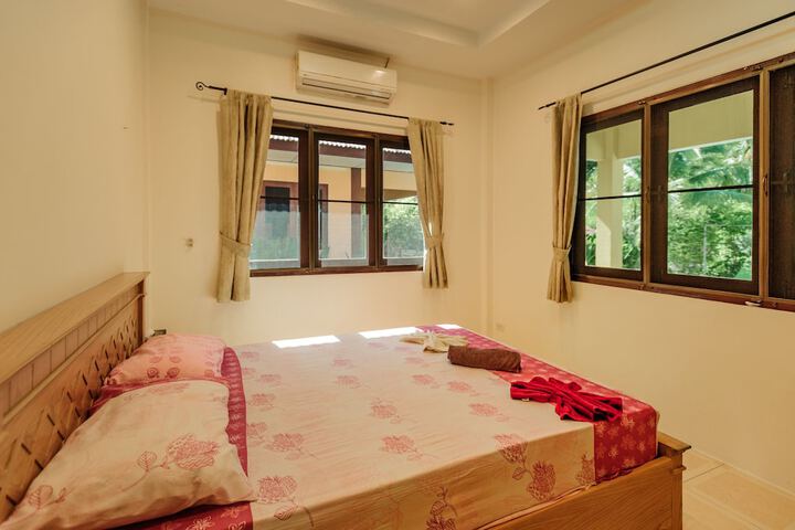 Room 2 of 59