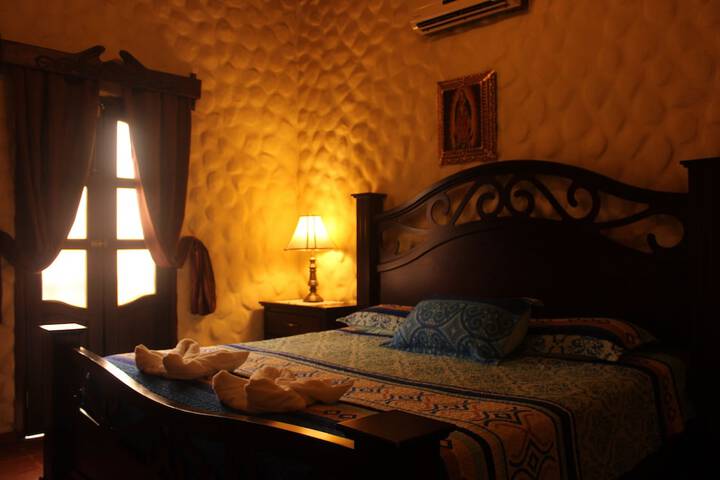 Room 12 of 26