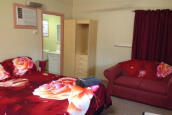 Room 103 of 228