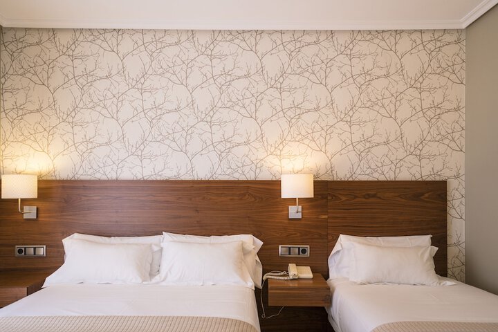 Room 13 of 47