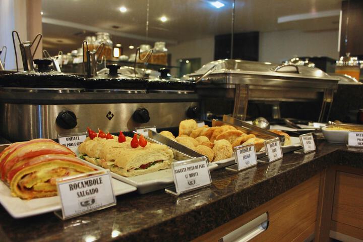 Breakfast/Coffee Service 59 of 87