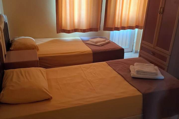 Room 7 of 13