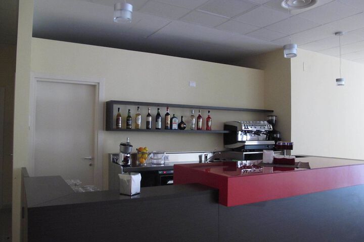 Lounge 19 of 29