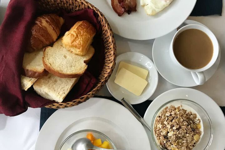Breakfast/Coffee Service 41 of 52