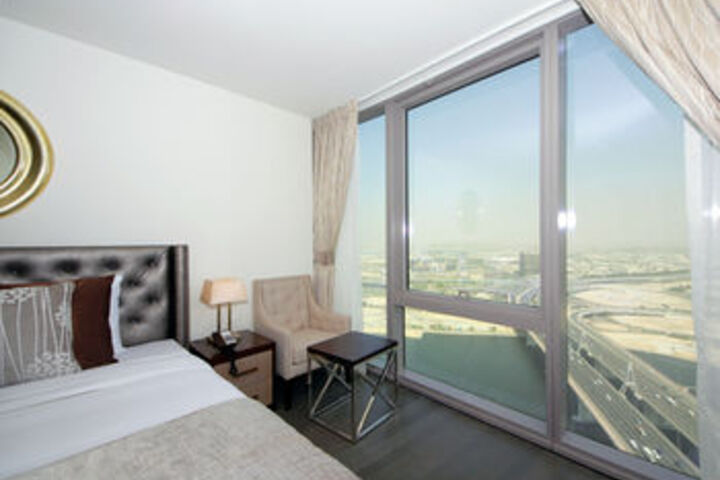 Room 32 of 66