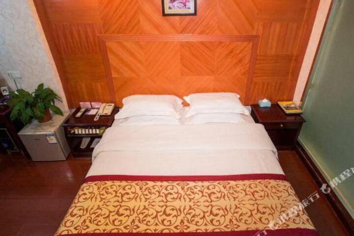 Junyue Hotel