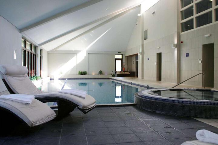 Pool 24 of 68