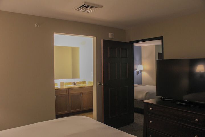 Room 20 of 111