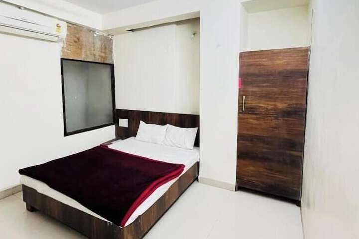 Room 19 of 41