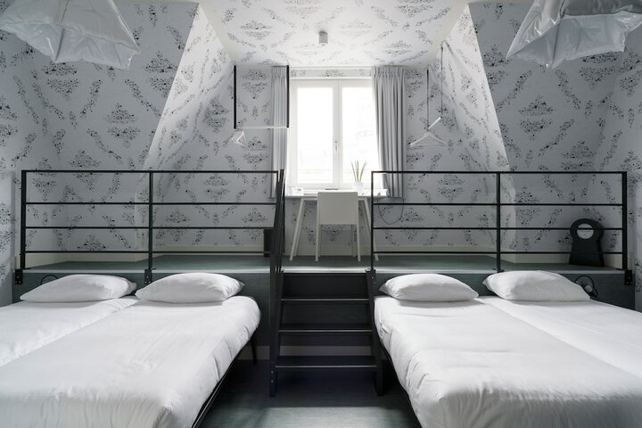 Room 14 of 43