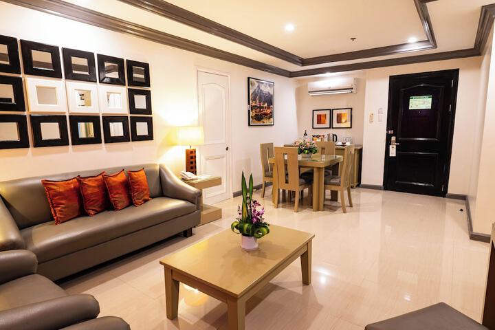 Room 35 of 66