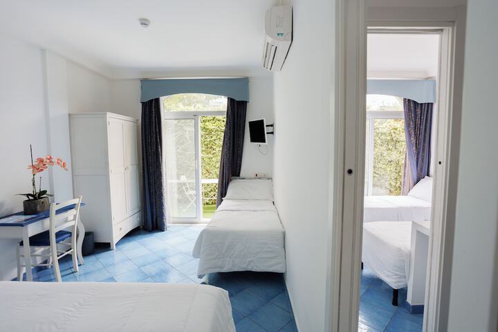 Room 5 of 37