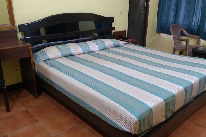 Room 6 of 20