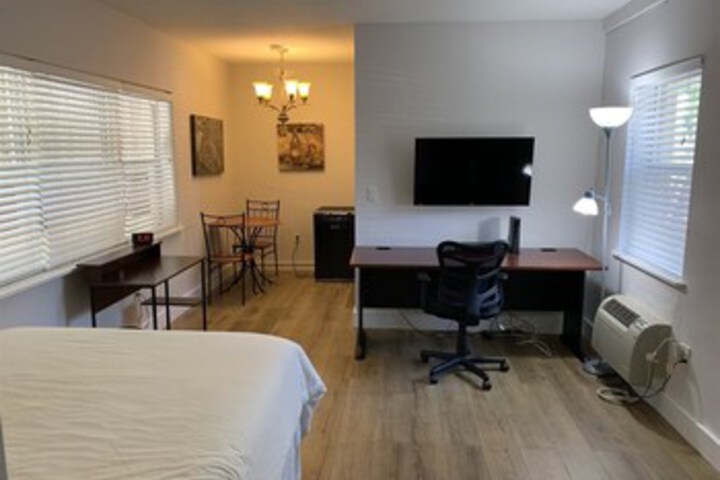 Room 16 of 17