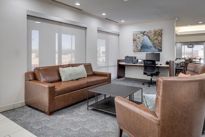 Guest Lobby