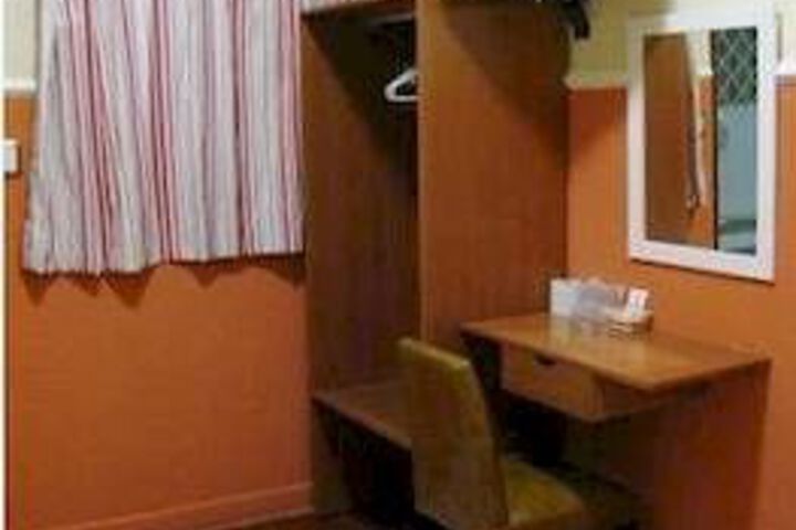 Room 3 of 18