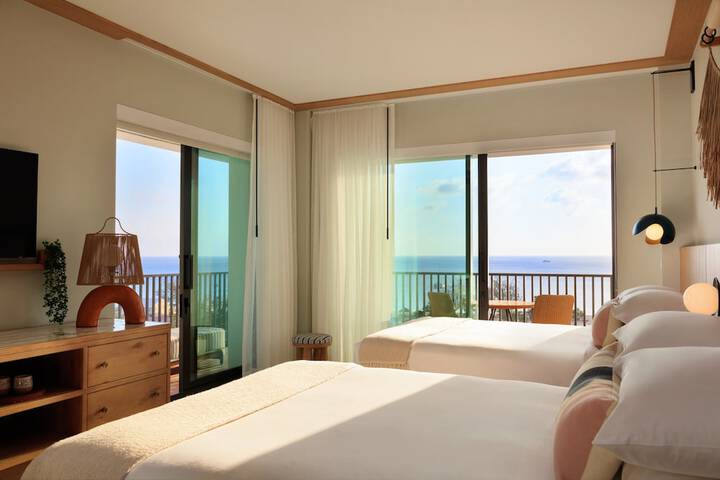 Room 57 of 206