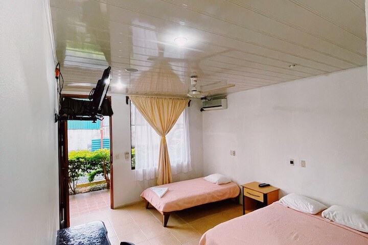Room 3 of 11