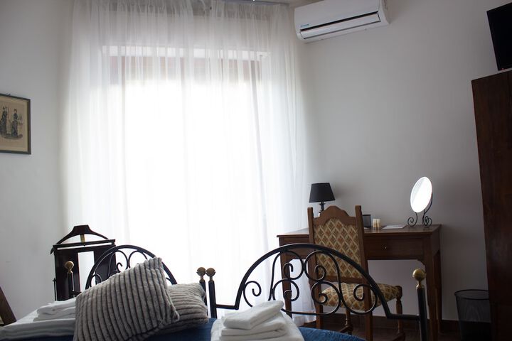 Room 21 of 69